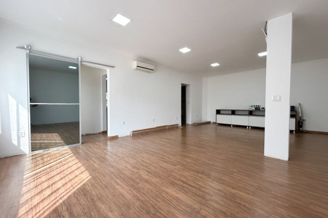 Imagem Casa com 3 Quartos à Venda, 404 m² em Ponta Aguda - Blumenau Imagem Casa com 3 Quartos à Venda, 404 m² em Ponta Aguda - Blumenau
