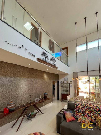 Casa de Condomínio com 4 Quartos à Venda, 300 m² em Jardim Imperial - Cuiabá