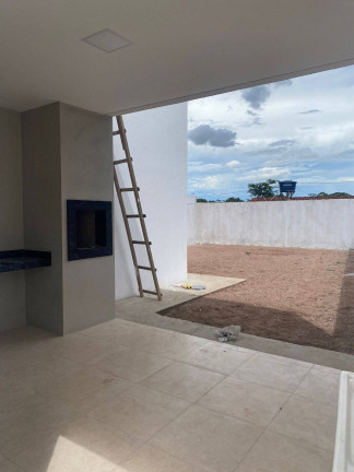 Imagem Casa com 3 Quartos à Venda, 127 m² em Jardim Universitário - Cuiabá Imagem Casa com 3 Quartos à Venda, 127 m² em Jardim Universitário - Cuiabá