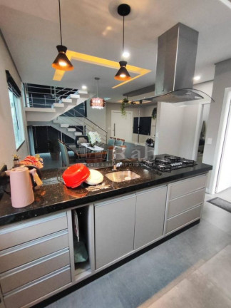 Imagem Sobrado com 3 Quartos à Venda, 120 m² em São Vicente - Itajaí