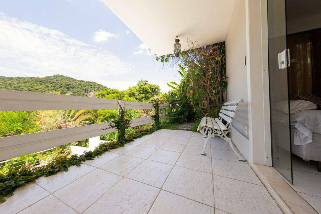 Imagem Casa com 4 Quartos à Venda, 340 m² em Itaipu - Niterói Imagem Casa com 4 Quartos à Venda, 340 m² em Itaipu - Niterói