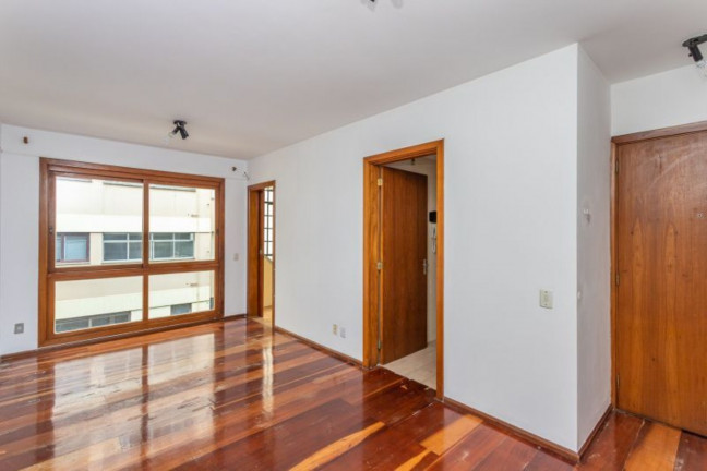 Imagem Imóvel com 2 Quartos à Venda, 71 m² em Petrópolis - Porto Alegre Imagem Imóvel com 2 Quartos à Venda, 71 m² em Petrópolis - Porto Alegre