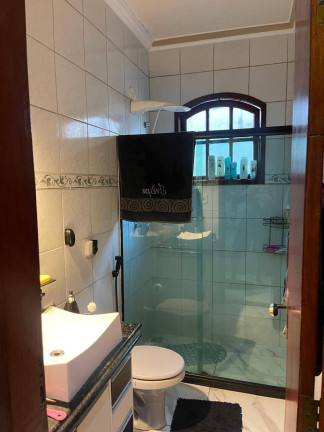 Imagem Casa com 3 Quartos à Venda, 136 m² em Vila Capri - Araruama Imagem Casa com 3 Quartos à Venda, 136 m² em Vila Capri - Araruama