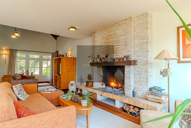Imagem Casa com 4 Quartos à Venda, 400 m² em Pedra Do Fogo - Campos Do Jordão Imagem Casa com 4 Quartos à Venda, 400 m² em Pedra Do Fogo - Campos Do Jordão