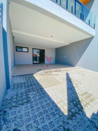 Imagem Casa com 3 Quartos à Venda, 200 m² em Itacolomi - Balneário Piçarras Imagem Casa com 3 Quartos à Venda, 200 m² em Itacolomi - Balneário Piçarras