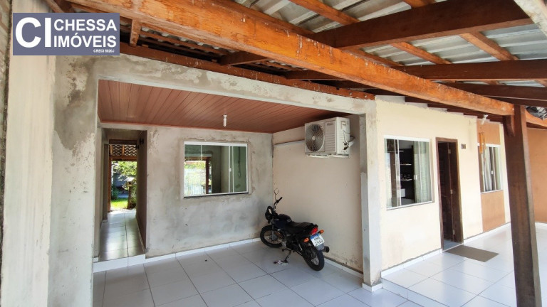 Imagem Casa com 2 Quartos à Venda, 200 m² em Espinheiros - Itajaí Imagem Casa com 2 Quartos à Venda, 200 m² em Espinheiros - Itajaí