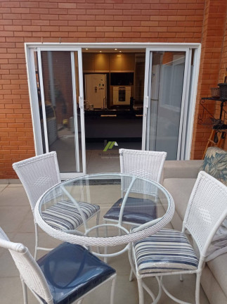 Imagem Casa de Condomínio com 3 Quartos à Venda, 200 m²