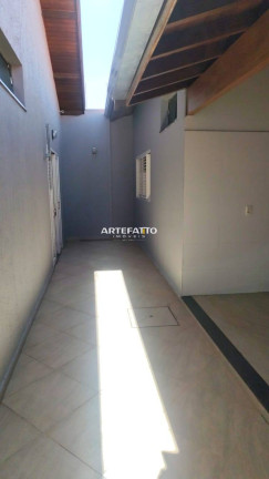 Imagem Casa com 4 Quartos à Venda, 240 m² Imagem Casa com 4 Quartos à Venda, 240 m²