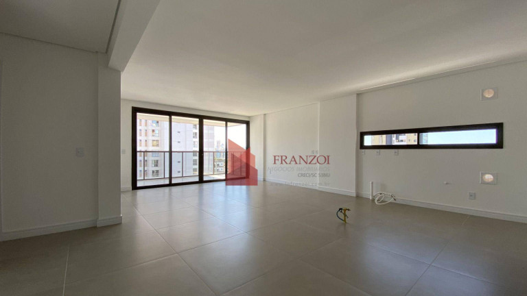 Imagem Apartamento com 3 Quartos à Venda, 126 m² em Fazenda - Itajaí Imagem Apartamento com 3 Quartos à Venda, 126 m² em Fazenda - Itajaí