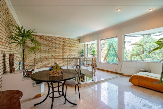 Imagem Casa com 3 Quartos à Venda, 480 m² em Bela Aliança - São Paulo