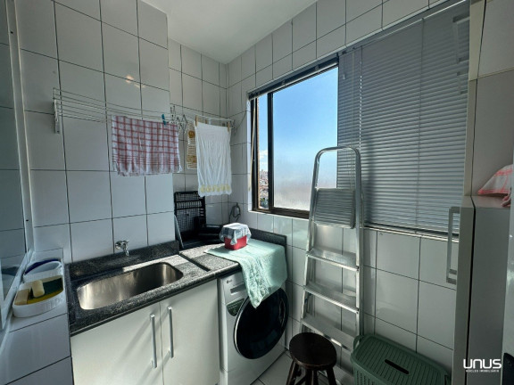 Imagem Apartamento com 3 Quartos à Venda, 87 m² em Barreiros - São José