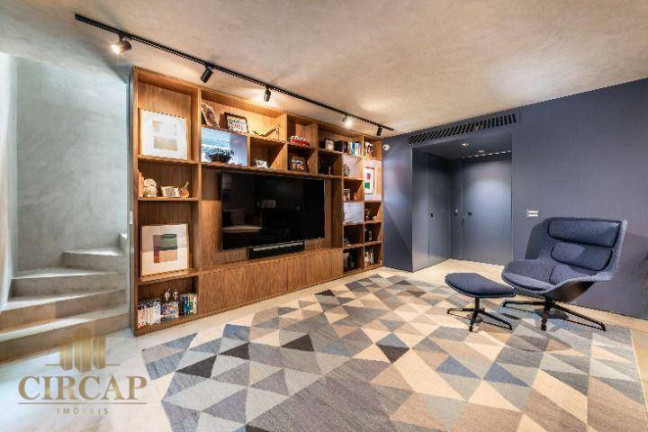Imagem Casa com 3 Quartos à Venda, 628 m² em Alto De Pinheiros - São Paulo
