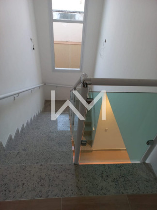 Imagem Sobrado com 3 Quartos à Venda, 183 m² em Jardim Santa Beatriz - Guarulhos Imagem Sobrado com 3 Quartos à Venda, 183 m² em Jardim Santa Beatriz - Guarulhos