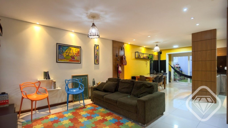 Imagem Casa com 3 Quartos à Venda, 153 m² em Jardins Do Prado - Porto Alegre Imagem Casa com 3 Quartos à Venda, 153 m² em Jardins Do Prado - Porto Alegre