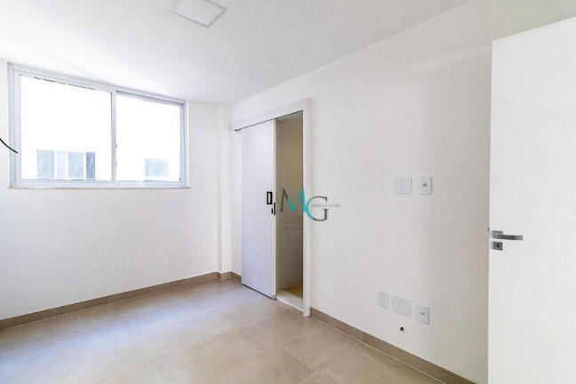 Imagem Apartamento com 4 Quartos à Venda, 155 m² em Lagoa - Rio De Janeiro Imagem Apartamento com 4 Quartos à Venda, 155 m² em Lagoa - Rio De Janeiro