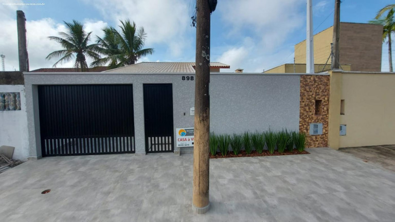 Imagem Casa com 3 Quartos à Venda, 130 m² em Balneário Oásis - Peruíbe