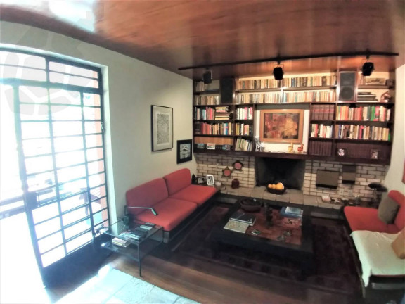 Imagem Casa com 5 Quartos à Venda, 300 m² em Pacaembu - São Paulo Imagem Casa com 5 Quartos à Venda, 300 m² em Pacaembu - São Paulo