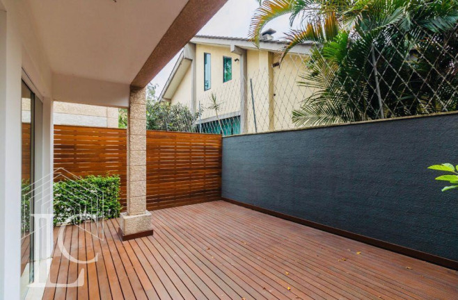 Imagem Casa com 3 Quartos à Venda, 300 m² em Morumbi - São Paulo Imagem Casa com 3 Quartos à Venda, 300 m² em Morumbi - São Paulo