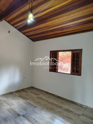 Imagem Chácara com 4 Quartos à Venda, 1.648 m² em Batatuba - Piracaia Imagem Chácara com 4 Quartos à Venda, 1.648 m² em Batatuba - Piracaia