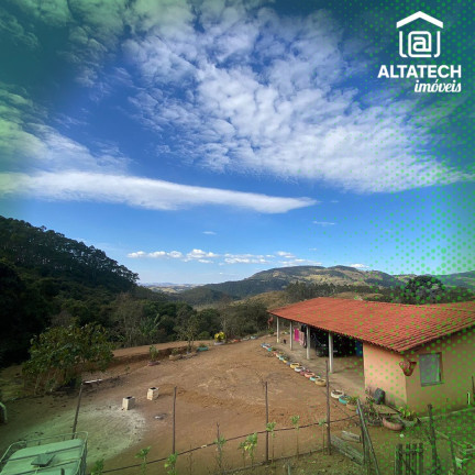 Imagem Imóvel com 3 Quartos à Venda, 24.000 m² em Pocinhos Do Rio Verde - Caldas Imagem Imóvel com 3 Quartos à Venda, 24.000 m² em Pocinhos Do Rio Verde - Caldas