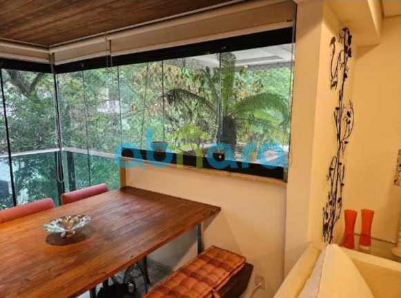 Imagem Apartamento com 3 Quartos à Venda, 135 m² em Botafogo - Rio De Janeiro Imagem Apartamento com 3 Quartos à Venda, 135 m² em Botafogo - Rio De Janeiro