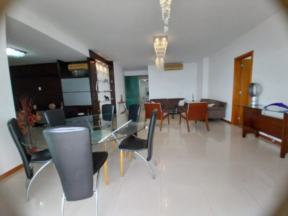 Imagem Imóvel com 3 Quartos à Venda, 185 m² em Ponta Negra - Manaus
