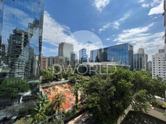Imagem Imóvel com 4 Quartos à Venda, 220 m² em Itaim Bibi - São Paulo Imagem Imóvel com 4 Quartos à Venda, 220 m² em Itaim Bibi - São Paulo