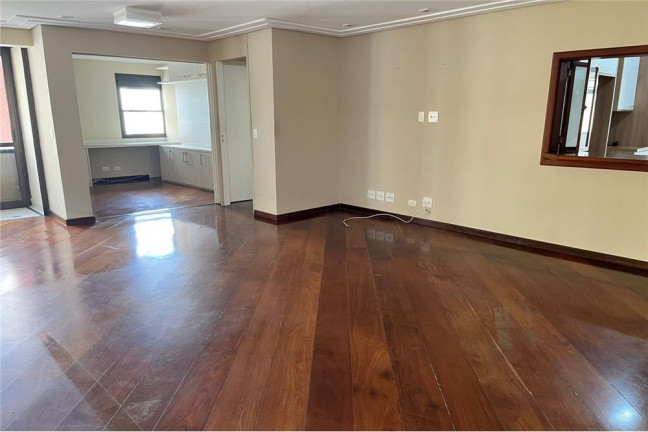 Imagem Imóvel com 4 Quartos à Venda, em Moema - São Paulo Imagem Imóvel com 4 Quartos à Venda, em Moema - São Paulo