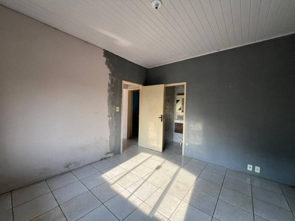 Imagem Casa à Venda, em Joinville Imagem Casa à Venda, em Joinville