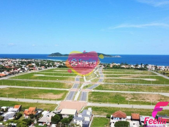 Imagem Casa com 3 Quartos à Venda, 165 m² em Campeche - Florianópolis Imagem Casa com 3 Quartos à Venda, 165 m² em Campeche - Florianópolis