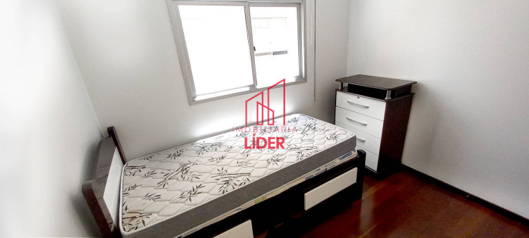 Imagem Apartamento com 3 Quartos à Venda, 61 m² em Cabral - Curitiba