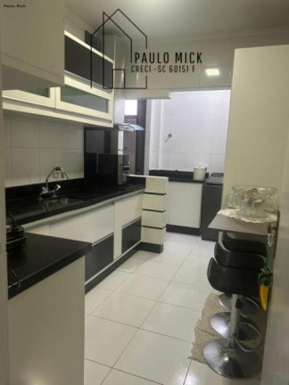 Apartamento à Venda,  em Meia Praia - Itapema