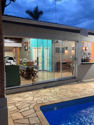 Imagem Casa com 4 Quartos à Venda, 450 m² em Cidade Jardim - Pirassununga Imagem Casa com 4 Quartos à Venda, 450 m² em Cidade Jardim - Pirassununga
