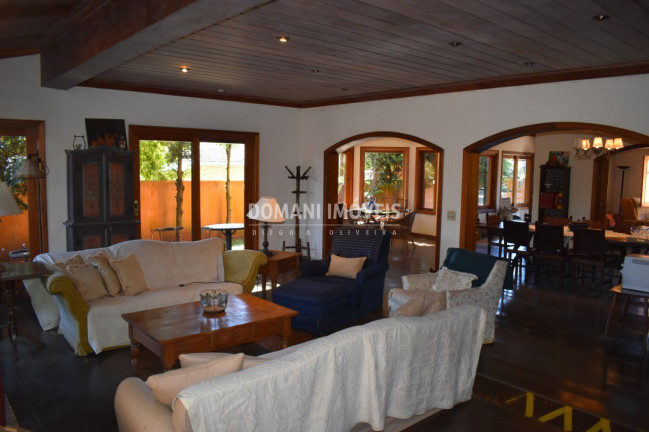 Imagem Casa com 5 Quartos à Venda, 405 m² em Região Da Abernéssia - Campos Do Jordão Imagem Casa com 5 Quartos à Venda, 405 m² em Região Da Abernéssia - Campos Do Jordão