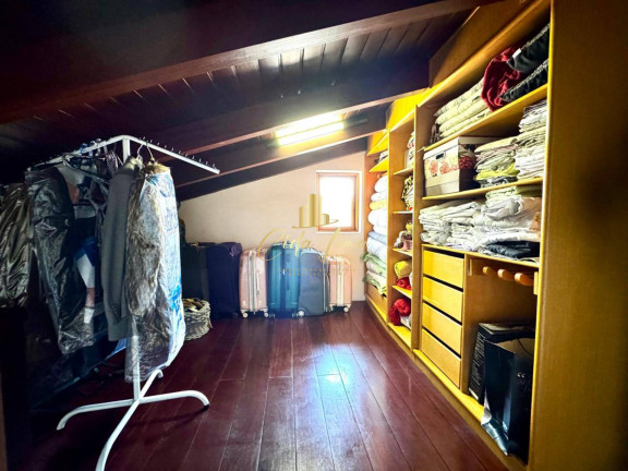 Imagem Casa com 3 Quartos à Venda, 210 m² em Balneário - Florianópolis Imagem Casa com 3 Quartos à Venda, 210 m² em Balneário - Florianópolis