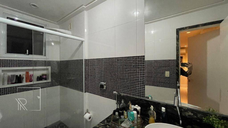 Imagem Apartamento com 4 Quartos à Venda, 170 m² em Praia Da Costa - Vila Velha Imagem Apartamento com 4 Quartos à Venda, 170 m² em Praia Da Costa - Vila Velha