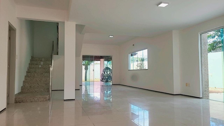 Imagem Casa com 4 Quartos à Venda, 366 m² em Eusébio - Eusébio Imagem Casa com 4 Quartos à Venda, 366 m² em Eusébio - Eusébio