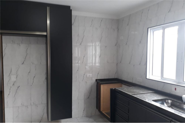 Casa com 4 Quartos à Venda,  em Vila Guilhermina - São Paulo