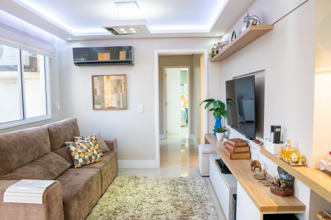 Apartamento com 3 Quartos à Venda, 67 m² em Humaitá - Porto Alegre