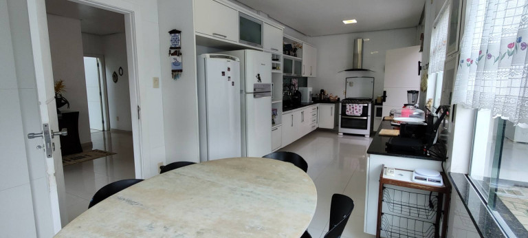 Imagem Casa de Condomínio com 6 Quartos para Alugar, 394 m² em Ponta Negra - Manaus Imagem Casa de Condomínio com 6 Quartos para Alugar, 394 m² em Ponta Negra - Manaus