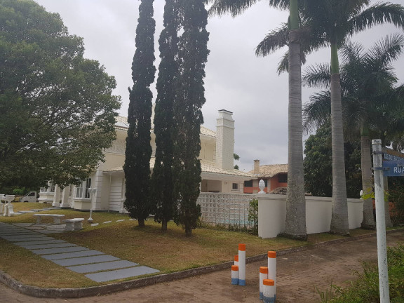 Imagem Casa com 4 Quartos à Venda, 226 m² em Jurerê Internacional - Florianópolis Imagem Casa com 4 Quartos à Venda, 226 m² em Jurerê Internacional - Florianópolis