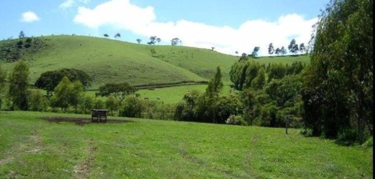 Imagem Fazenda à Venda, 300 m² em Centro - Guaratinguetá Imagem Fazenda à Venda, 300 m² em Centro - Guaratinguetá