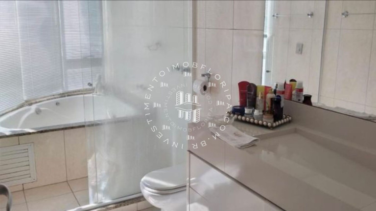 Imagem Apartamento com 2 Quartos à Venda, 157 m² em João Paulo - Florianópolis Imagem Apartamento com 2 Quartos à Venda, 157 m² em João Paulo - Florianópolis