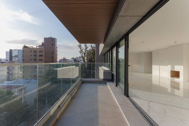 Imagem Apartamento com 3 Quartos à Venda, 269 m² em Rio Branco - Porto Alegre