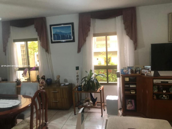 Casa à Venda,  em São Paulo 2 - Cotia