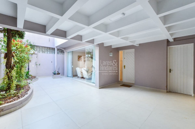 Imagem Casa com 3 Quartos à Venda, 200 m² em Brooklin - São Paulo Imagem Casa com 3 Quartos à Venda, 200 m² em Brooklin - São Paulo
