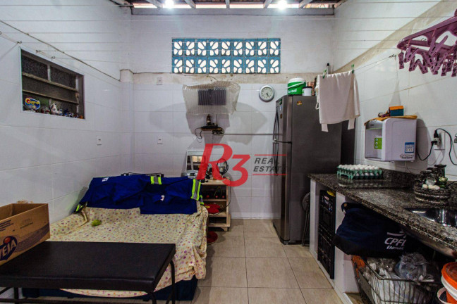 Imagem Casa com 2 Quartos à Venda, 135 m² em Embaré - Santos Imagem Casa com 2 Quartos à Venda, 135 m² em Embaré - Santos