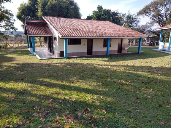 Imagem Chácara com 2 Quartos à Venda, 96 m² em Centro - Capela Do Alto Imagem Chácara com 2 Quartos à Venda, 96 m² em Centro - Capela Do Alto