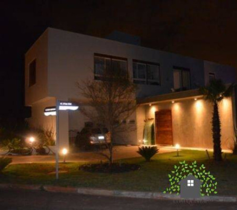 Imagem Casa com 4 Quartos à Venda, 442 m² em Paisagem Renoir - Cotia