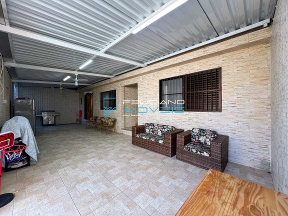 Imagem Casa com 6 Quartos à Venda, 167 m² em Canto Do Forte - Praia Grande Imagem Casa com 6 Quartos à Venda, 167 m² em Canto Do Forte - Praia Grande